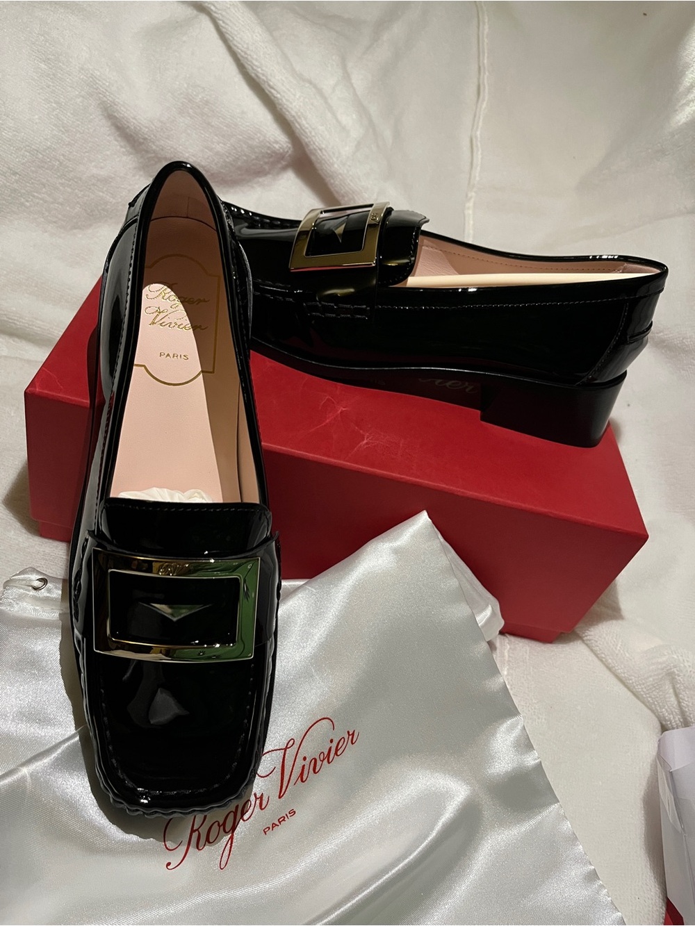 Roger Vivier Black Patent Leather Pilgrim Buckle Loafers EU 39 New! Never Worn!